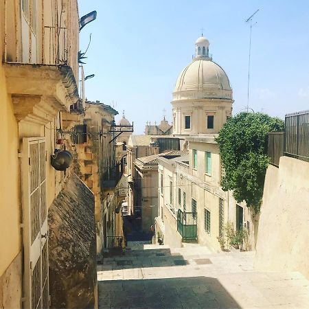 Bed and Breakfast La Coffa Noto Exterior foto